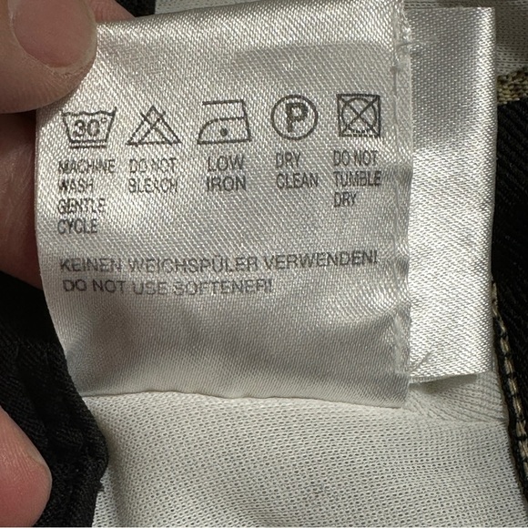 Fire and Ice women’s size medium lined ski pants, zip pocket, snow, winter - Picture 11 of 11